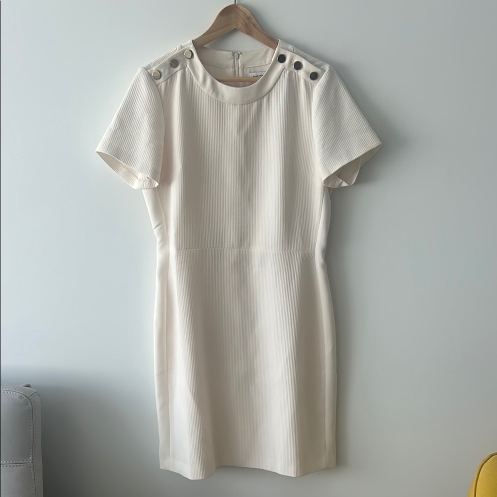 Elegant Cream Short Sleeve Dress